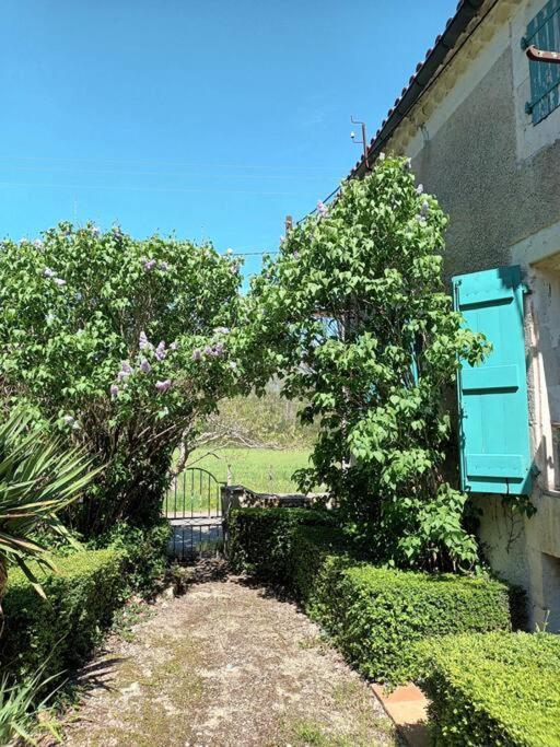 Charmant Studio Avec Jardin A La Campagne Sur Le Chemin De Saint Jacques De Compostelle Apartment Льозерт Екстериор снимка